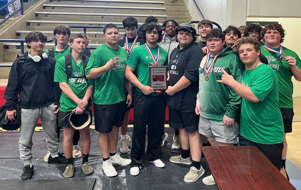 Jones Powerlifting Team Advances to State Following Dominant Regional Performance
